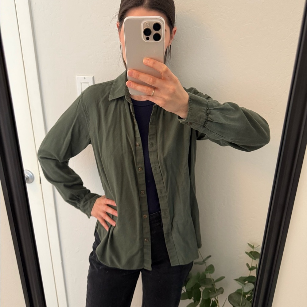 Uniqlo Olive Green Button-Up Shirt